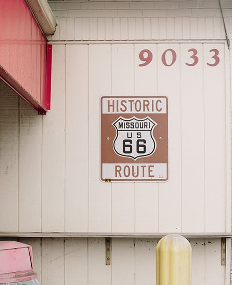speaking of americana, carl's sits upon one of the historic route 66 through-ways of st. louis